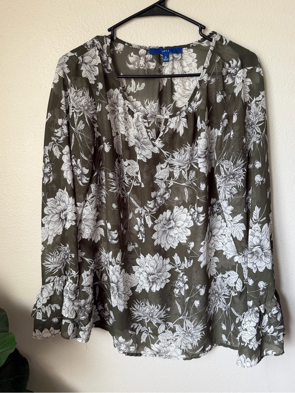 APT. 9 Olive Green Floral Long-Sleeve Sheer Blouse Workwear Office Professional